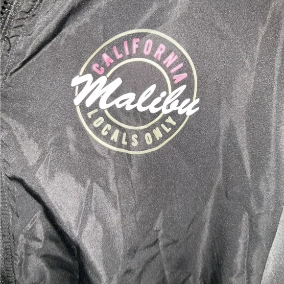 BANDY MELVILLE Official Women's MALIBU LOCALS ONLY Hooded Windbreaker Jacket ONZ - Picture 3 of 7